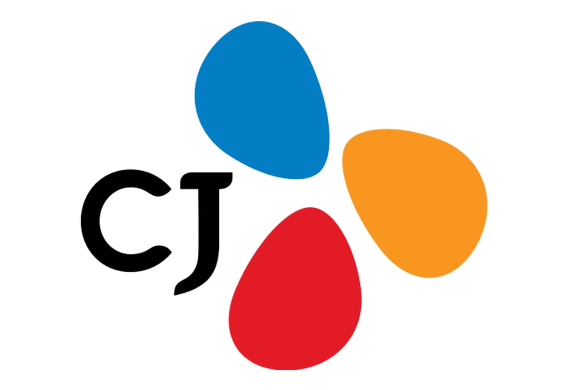CJ Bio logo